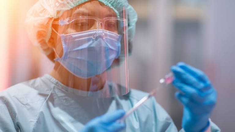 Counterfeiting – the underworld threat to beating COVID-19