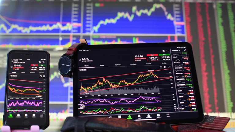 5 Small Caps Paying Strong Dividends