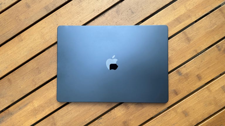 MacBook Air 15 pouces M2 512 Go - Minuit