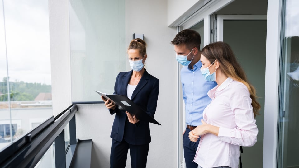 Which Is Better for First-Time Buyers, a House or a Condo?