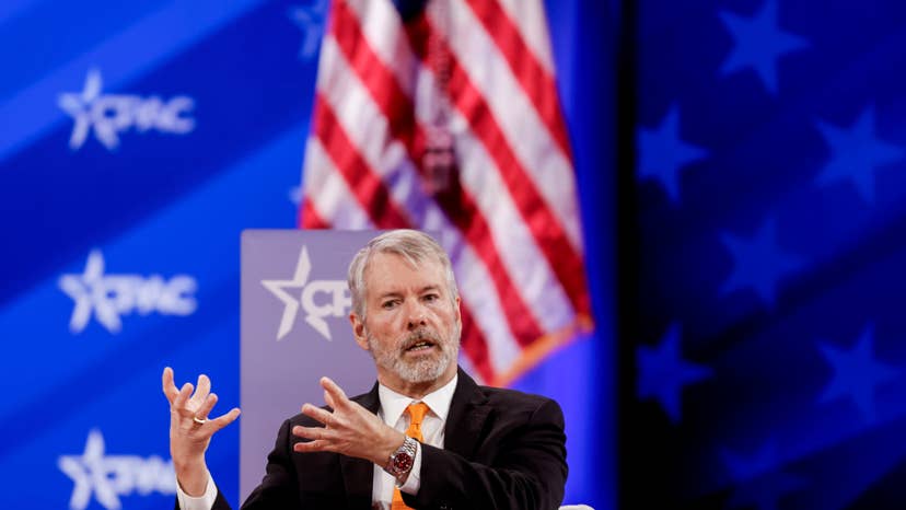 What happens to your money if dollar collapses? Michael Saylor has an answer