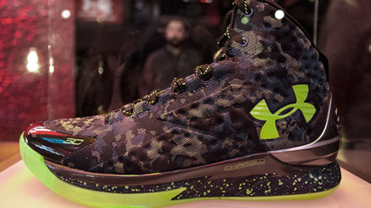 fuego Talla comunidad Now You Can Make Your Very Own Under Armour (UAA) Sneaker - TheStreet