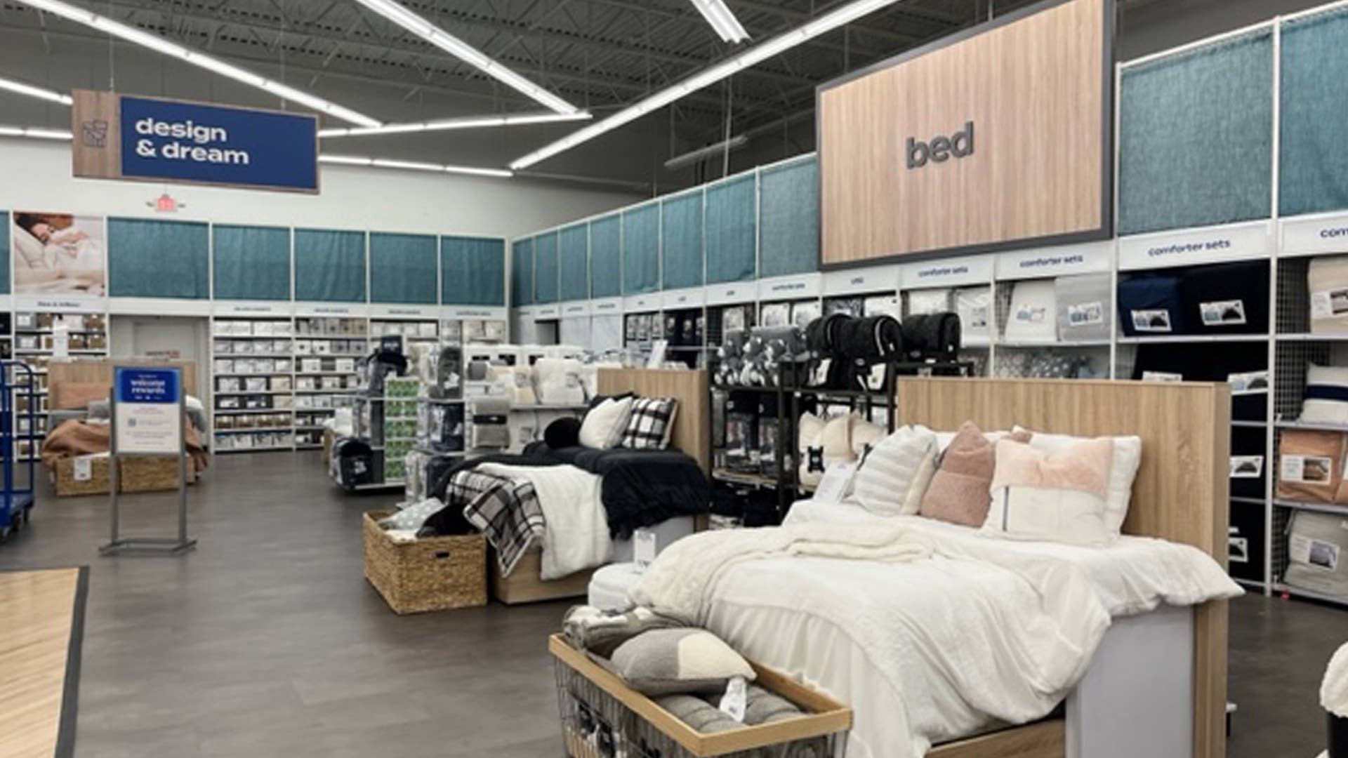 Two Bed Bath u0026 Beyond Rivals Now Accept Its Famous Coupons - TheStreet