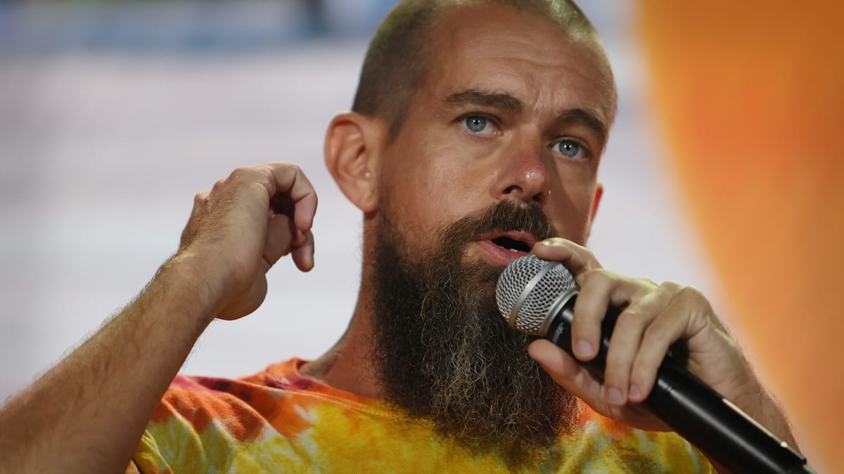 Jack Dorsey wants WhatsApp rival to use Bitcoin - TheStreet Crypto: Bitcoin  and cryptocurrency news, advice, analysis and more