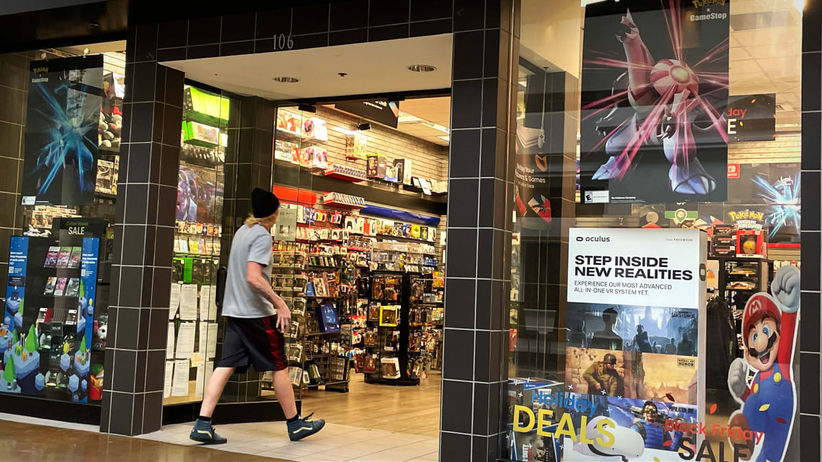 GameStop won't stop at NFTs, now investing in blockchain games