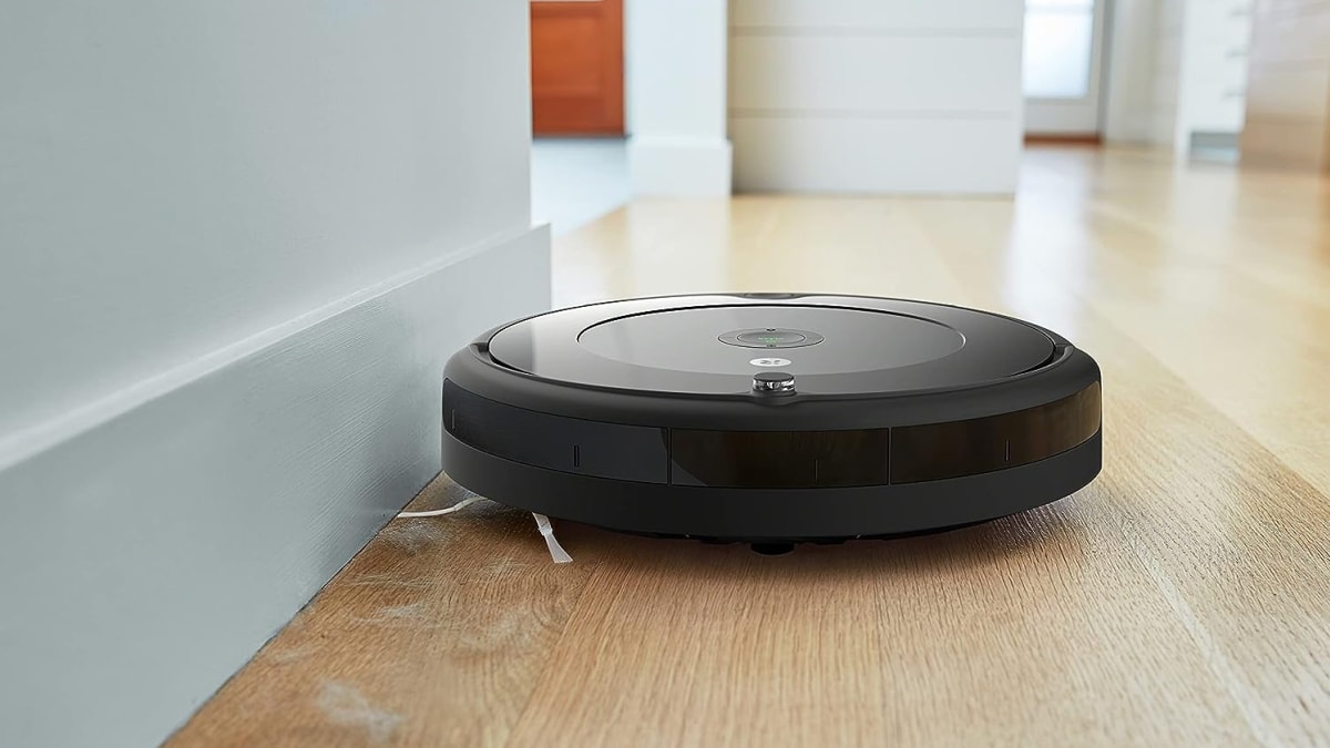 iRobot Roomba 694 Robot Vacuum is 42% off on