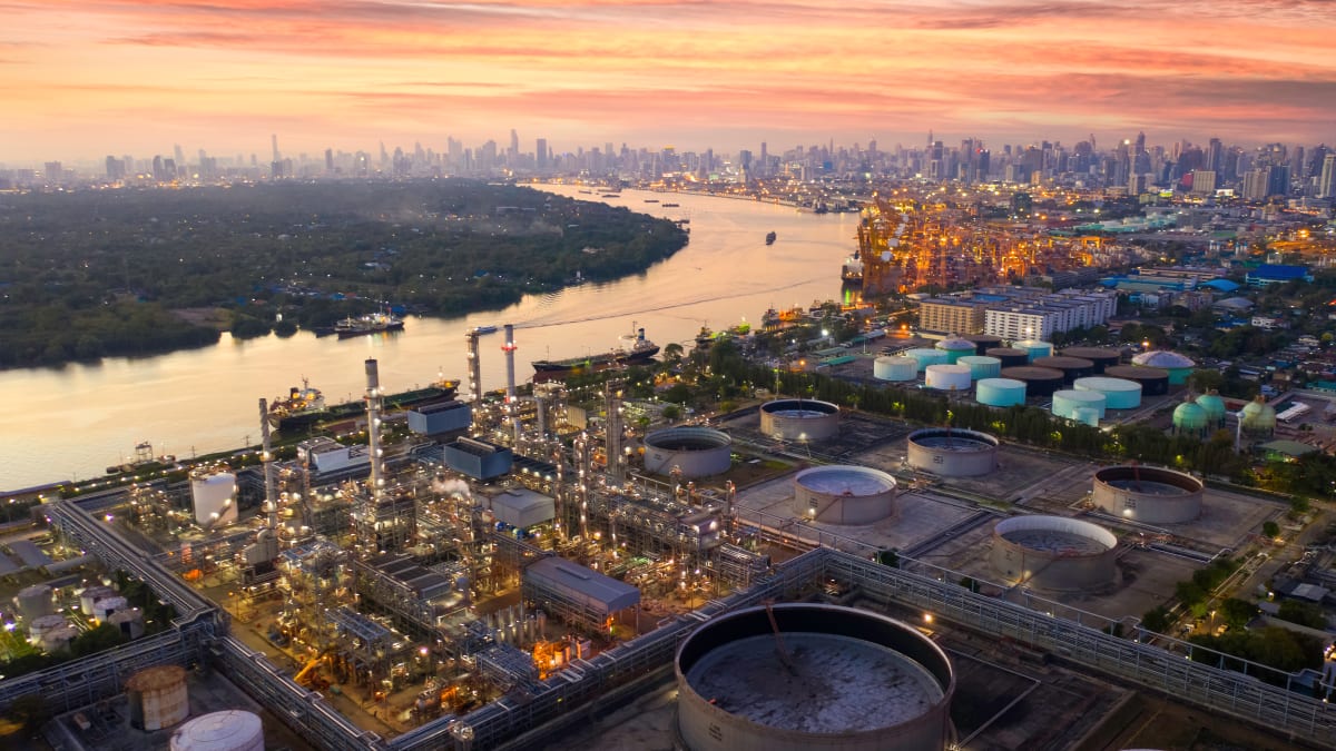 Saudi Prince bets big on XRP after meeting Trump - TheStreet Crypto:  Bitcoin and cryptocurrency news, advice, analysis and more