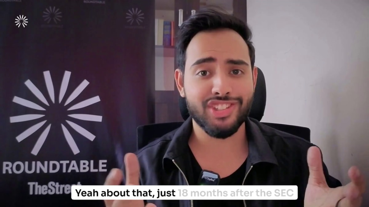 Wall Street’s Hottest ETF Just Beat the S&P 500, Gold ETF