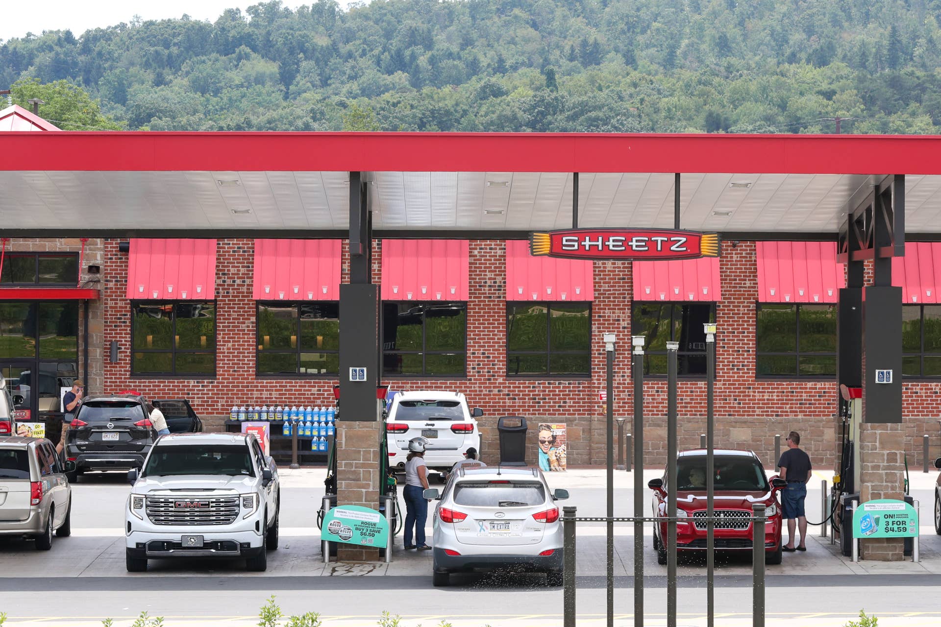 Popular convenience chain offers 50% off if you pay with crypto - TheStreet  Crypto: Bitcoin and cryptocurrency news, advice, analysis and more