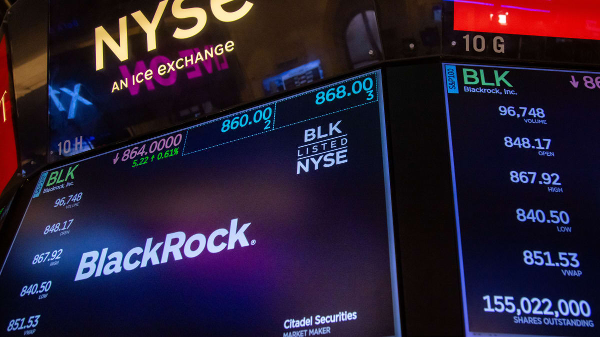 New SEC update lets BlackRock open Wall Street to unusual investors -  TheStreet Crypto: Bitcoin and cryptocurrency news, advice, analysis and more
