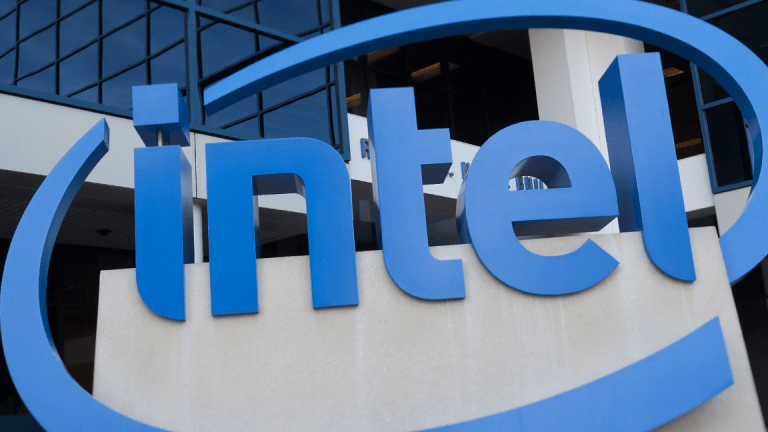 Intel's New Server Chips Add a Fresh Wrinkle to Its Growing Fight with AMD