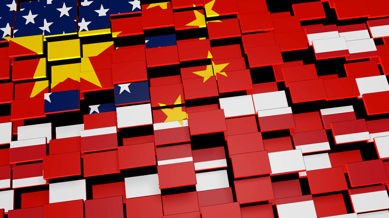 U.S., China to Continue Trade Talks as Tariffs Rise