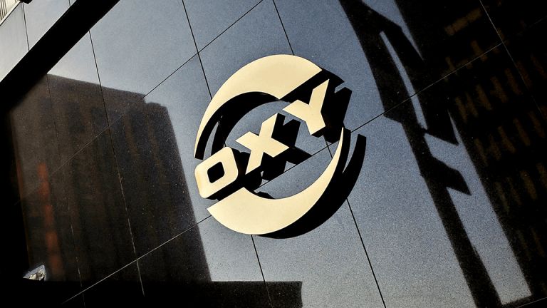 Occidental Rises on Reported Carl Icahn Plan to Replace Board