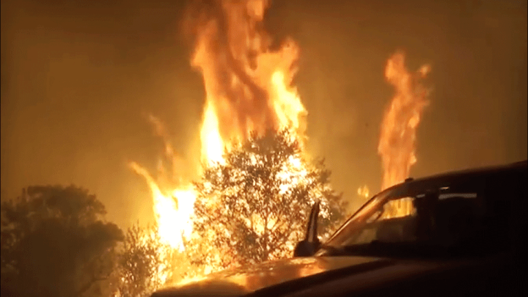 PG&E Shares Slump as California Wildfires Rage