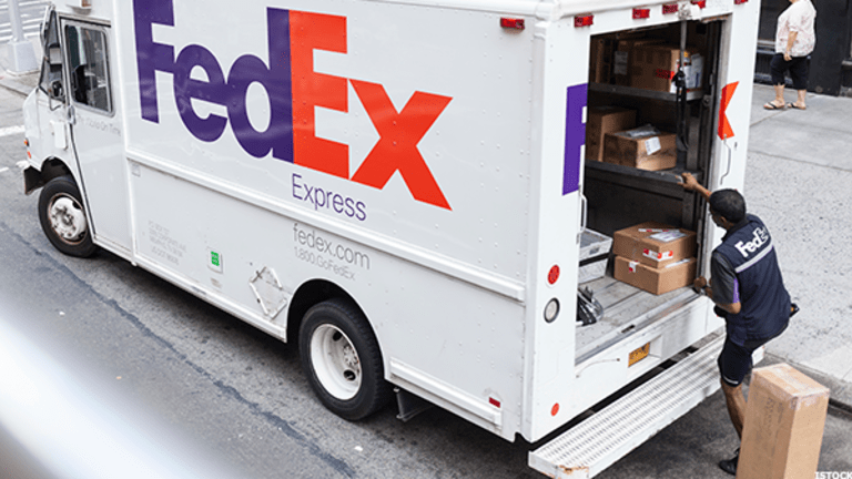 FedEx Misses on Earnings, CEO Calls Trump Trade Talk 'Dangerous'