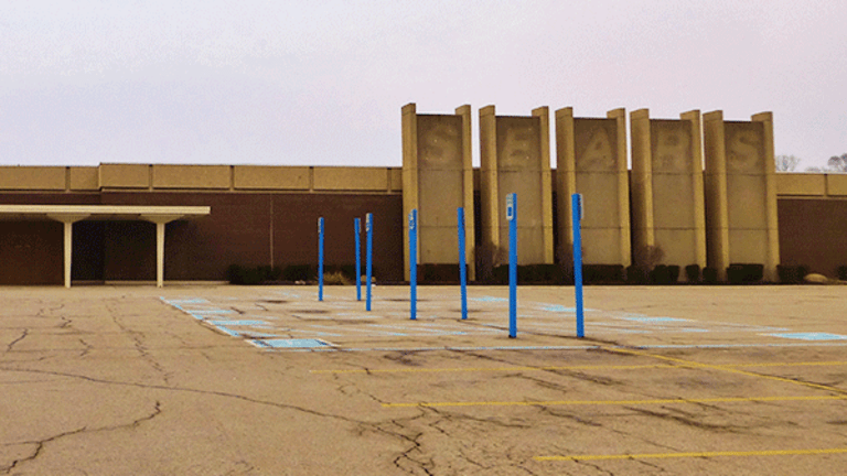 Your Former Sears May Soon Be a Giant Parking Lot for Uber Drivers and Amazon Workers