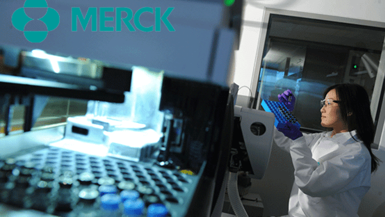 Merck Extends Immunotherapy Lead With Lung Cancer Combination Therapy Approval