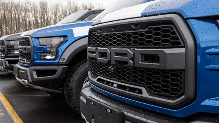 The Ford $100,000 F-450: 'The Most Luxurious, Advanced Heavy-Duty Pickup Truck'