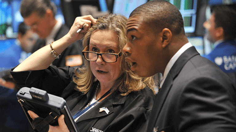 It's Time to Raise Cash and Move to the Sidelines Now