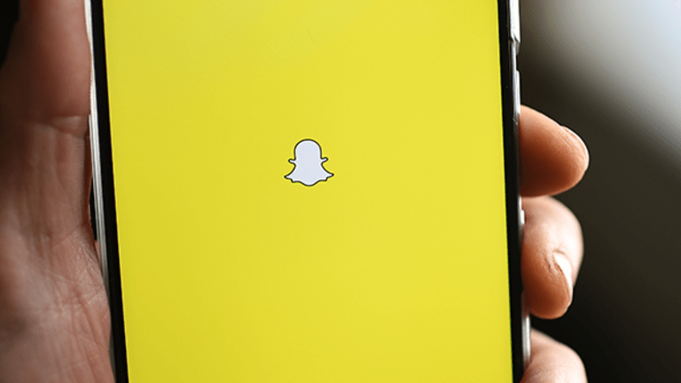 Snap Is Being Torn Apart by Facebook, Analyst Hints