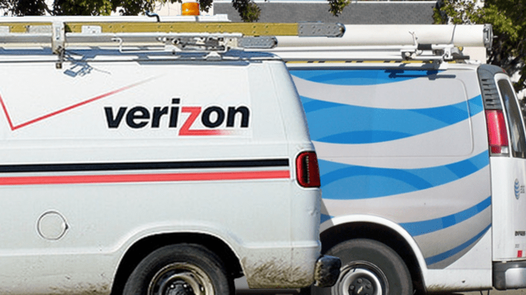 AT&T, Verizon to Report on the Wireless Industry's Q2 Pain