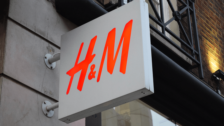 H&M Stock Falls as Barclays Says Inditex is a Better Retail Bet