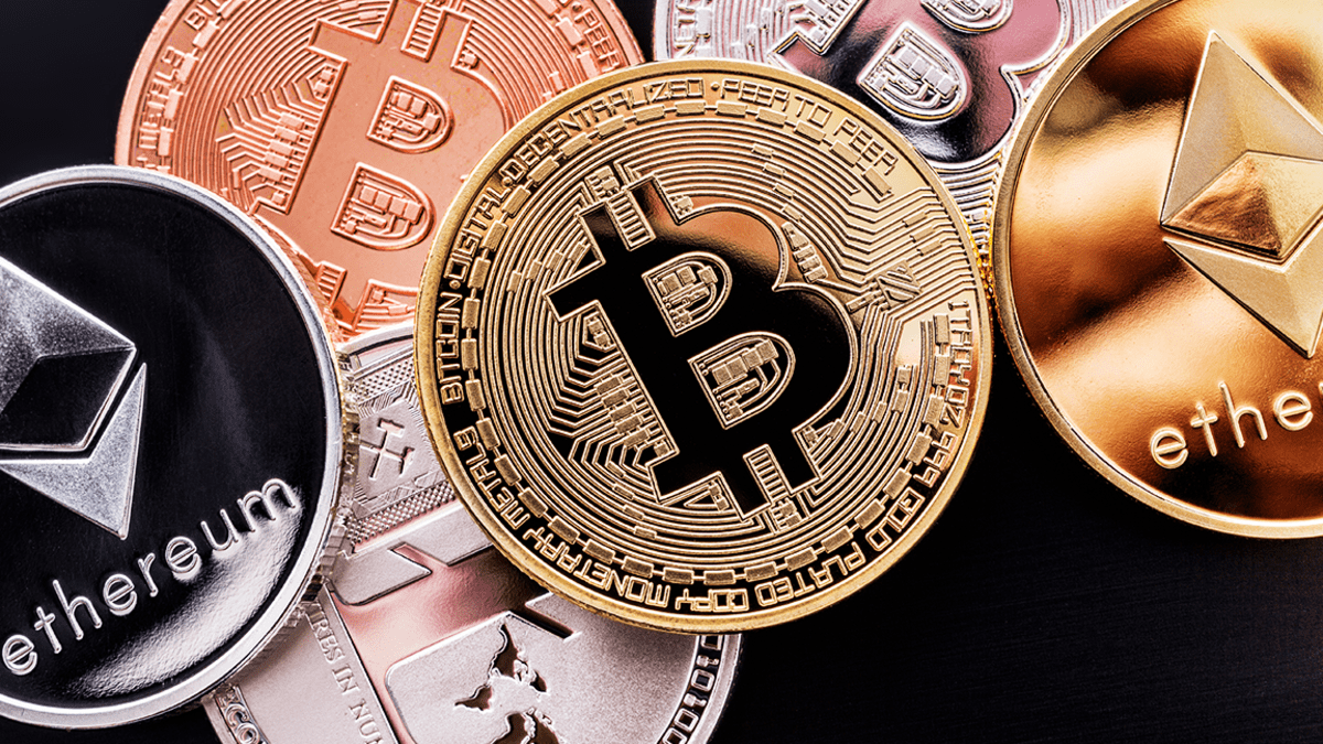 Bitcoin depășește maximul istoric și se apropie de de dolari - Finante - femeiademaine.ro
