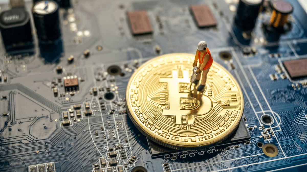 How bitcoin mining drives technology innovation - TheStreet Crypto: Bitcoin  and cryptocurrency news, advice, analysis and more