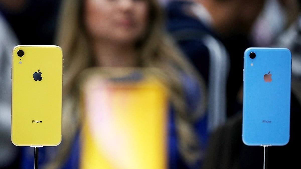 Is it worth it to buy iphone xr deals