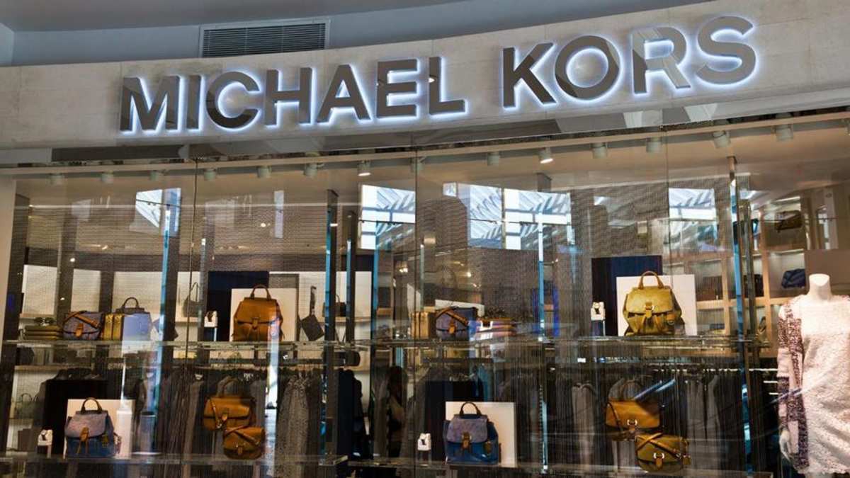 Michael Kors Outlet is selling a $448 tote bag for only $99