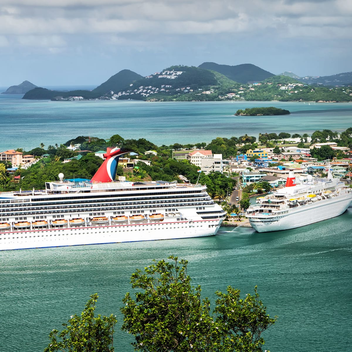 Carnival Cruise Line Has a Special Offer That May Shock pic