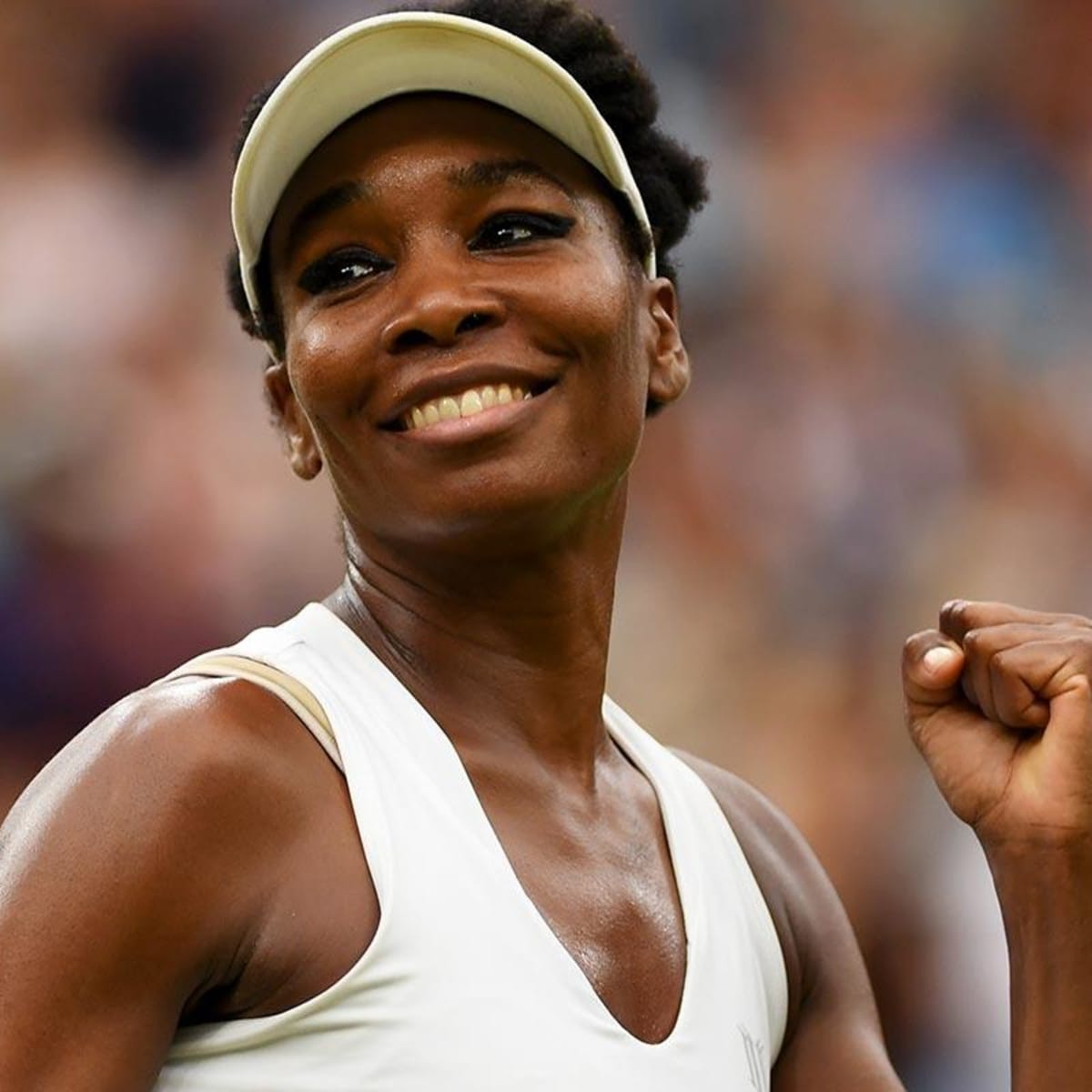 The tennis player venus williams is an unmarried woman. 