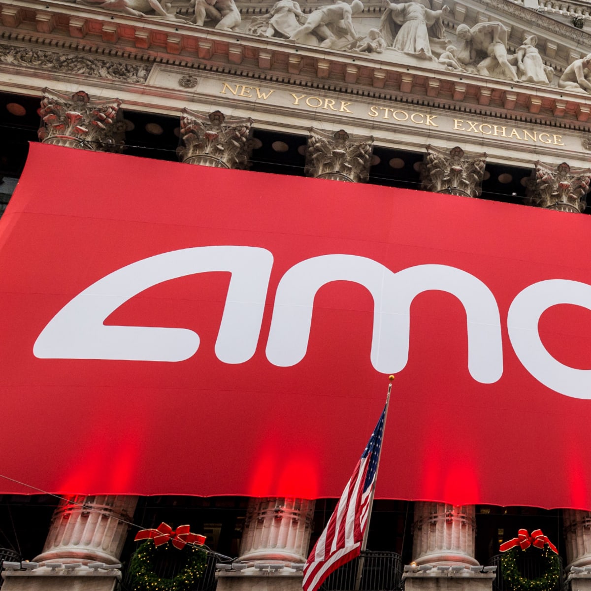 Jim Cramer Maybe There S Room For One Theater Streetlightning Provides Breaking News For Investing