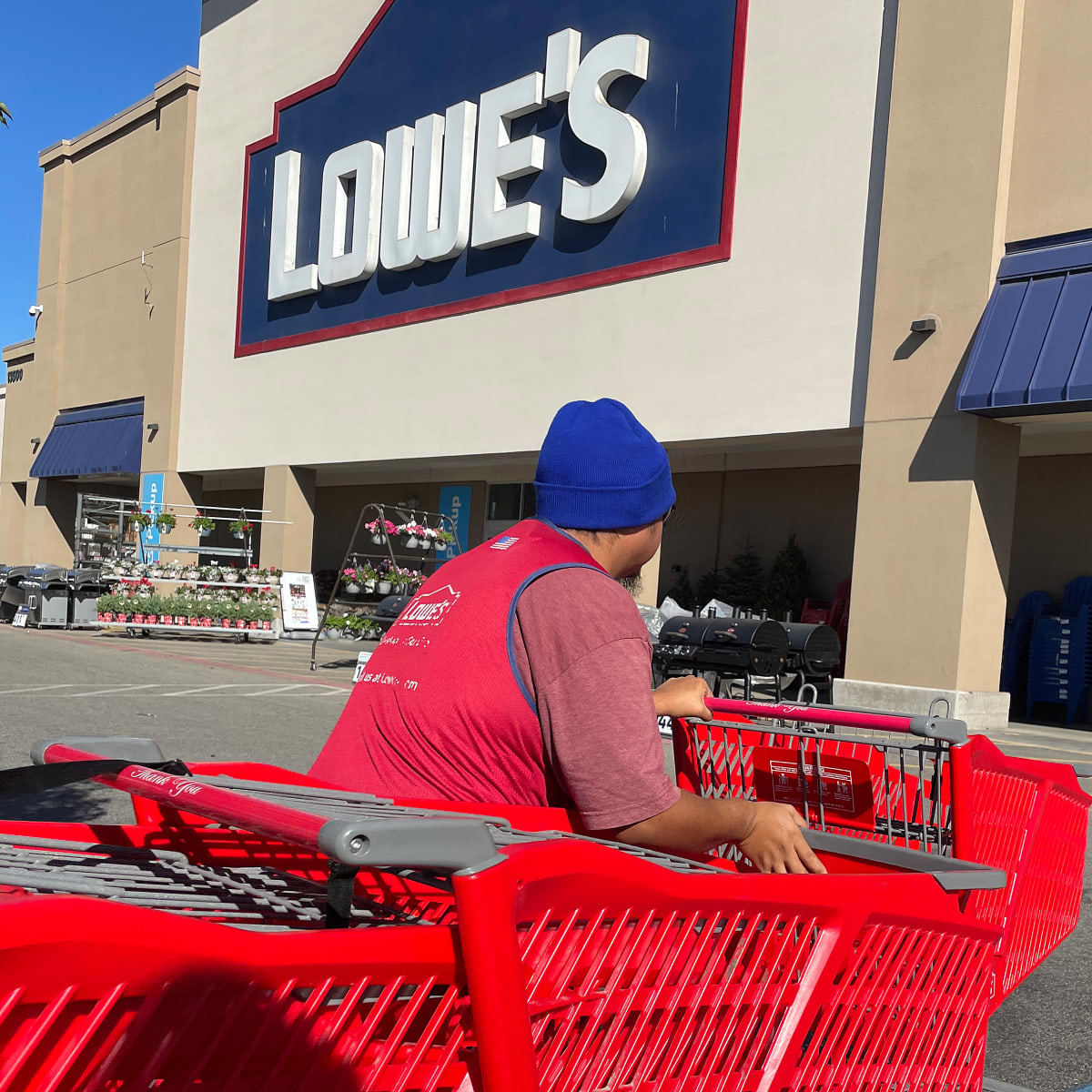 Lowe's jobs & what they pay: Customer service, sales, cashier