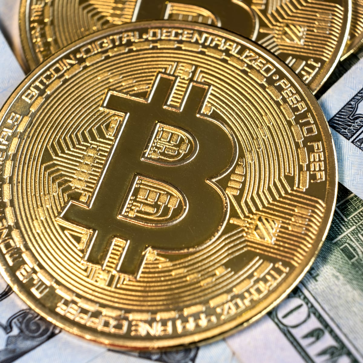 Bitcoin plunges below $60,000 on heels of interest rate cut announcement -  TheStreet Crypto: Bitcoin and cryptocurrency news, advice, analysis and more