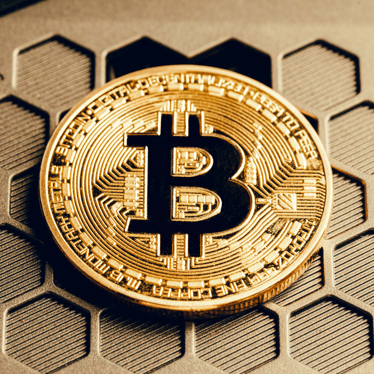 Crypto experts project how high a BlackRock ETF can push the bitcoin price  - TheStreet Crypto: Bitcoin and cryptocurrency news, advice, analysis and  more