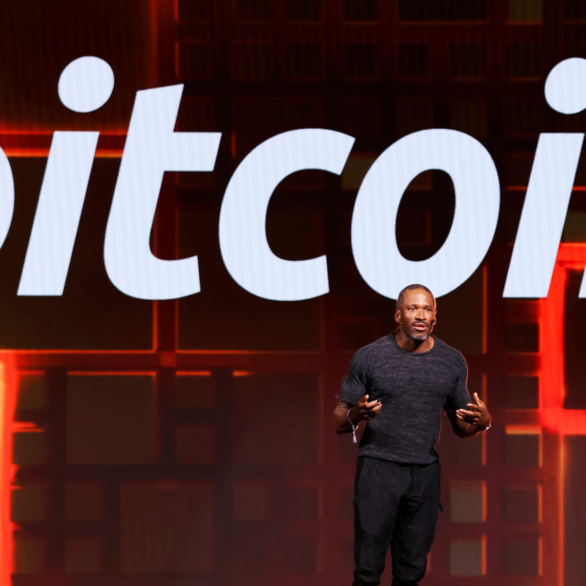 Billionaire Arthur Hayes dumps $2.4M over weekend - TheStreet Crypto:  Bitcoin and cryptocurrency news, advice, analysis and more