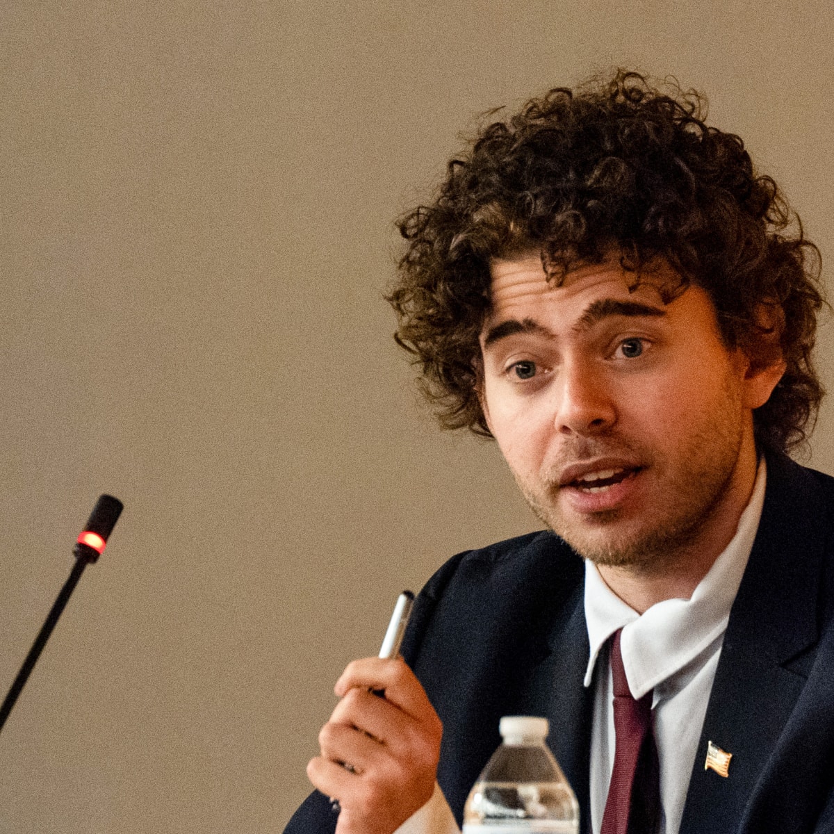 Youngest self-made crypto billionaire built his company in a bathroom -  TheStreet Crypto: Bitcoin and cryptocurrency news, advice, analysis and more