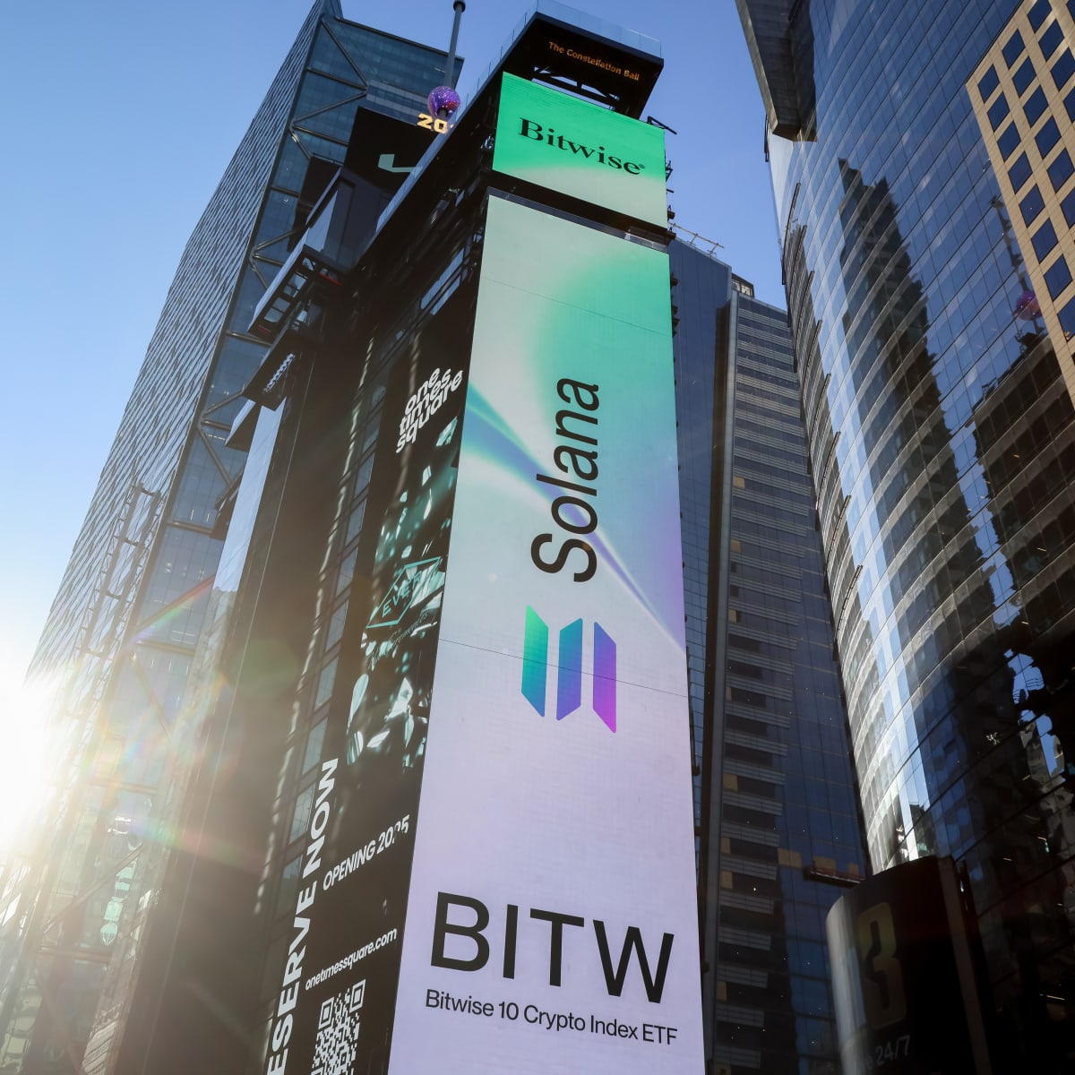 XRP sinks after launching on rival blockchain - TheStreet Crypto: Bitcoin  and cryptocurrency news, advice, analysis and more