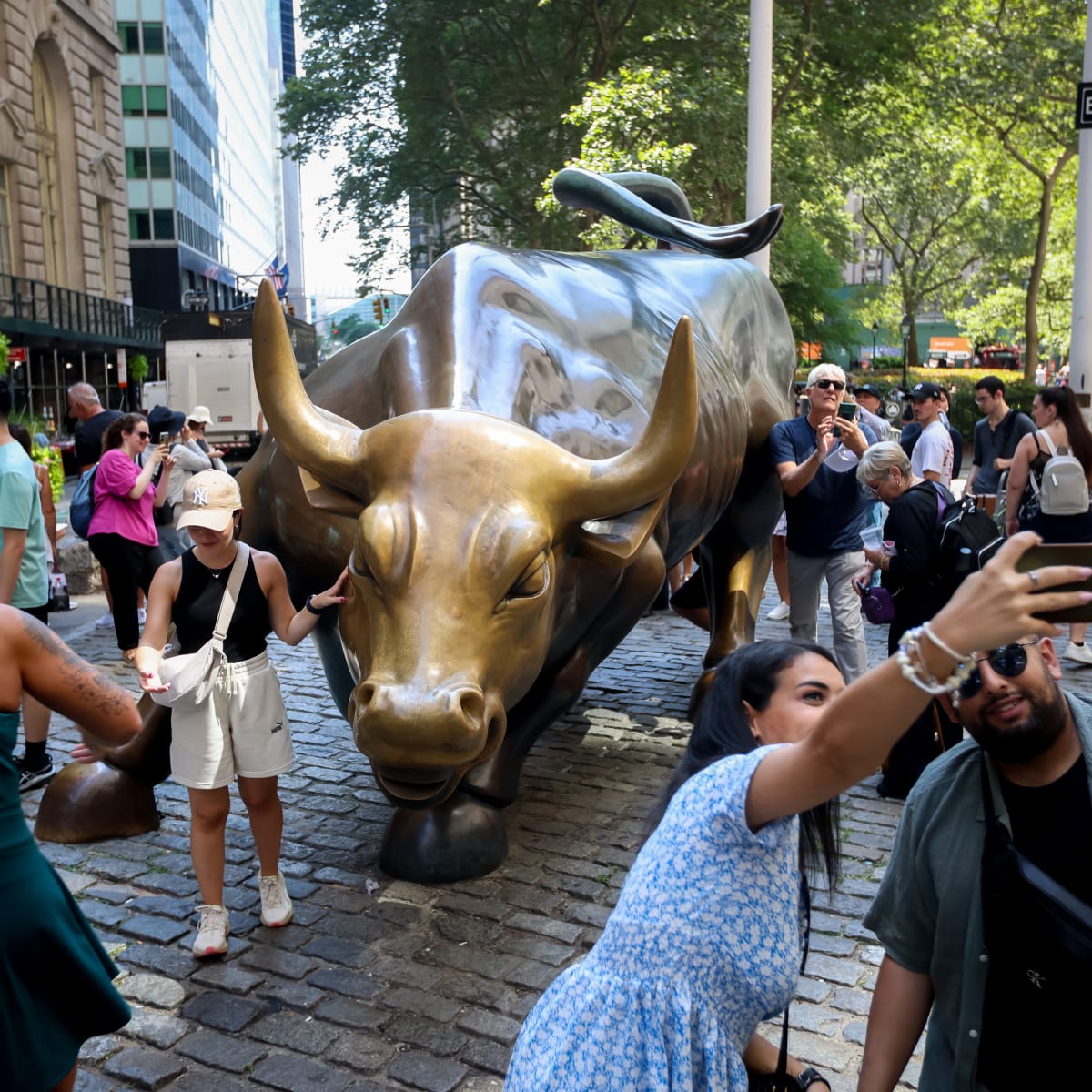 Veteran analyst picks Dogecoin ETF as top fund to start 2026 - TheStreet  Crypto: Bitcoin and cryptocurrency news, advice, analysis and more