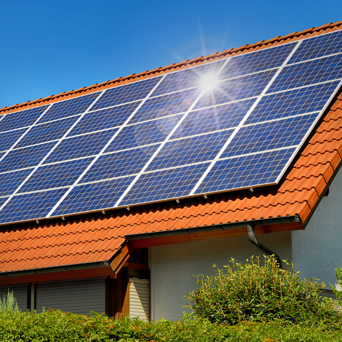 how long are solar panels good for