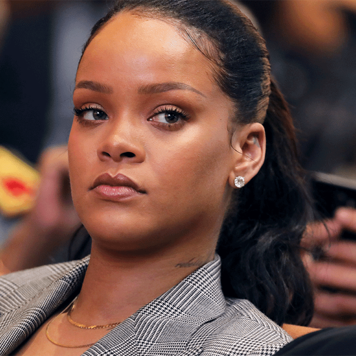 Snap Stock Drops Almost 4 After Rihanna Calls Out Offensive Ad Thestreet