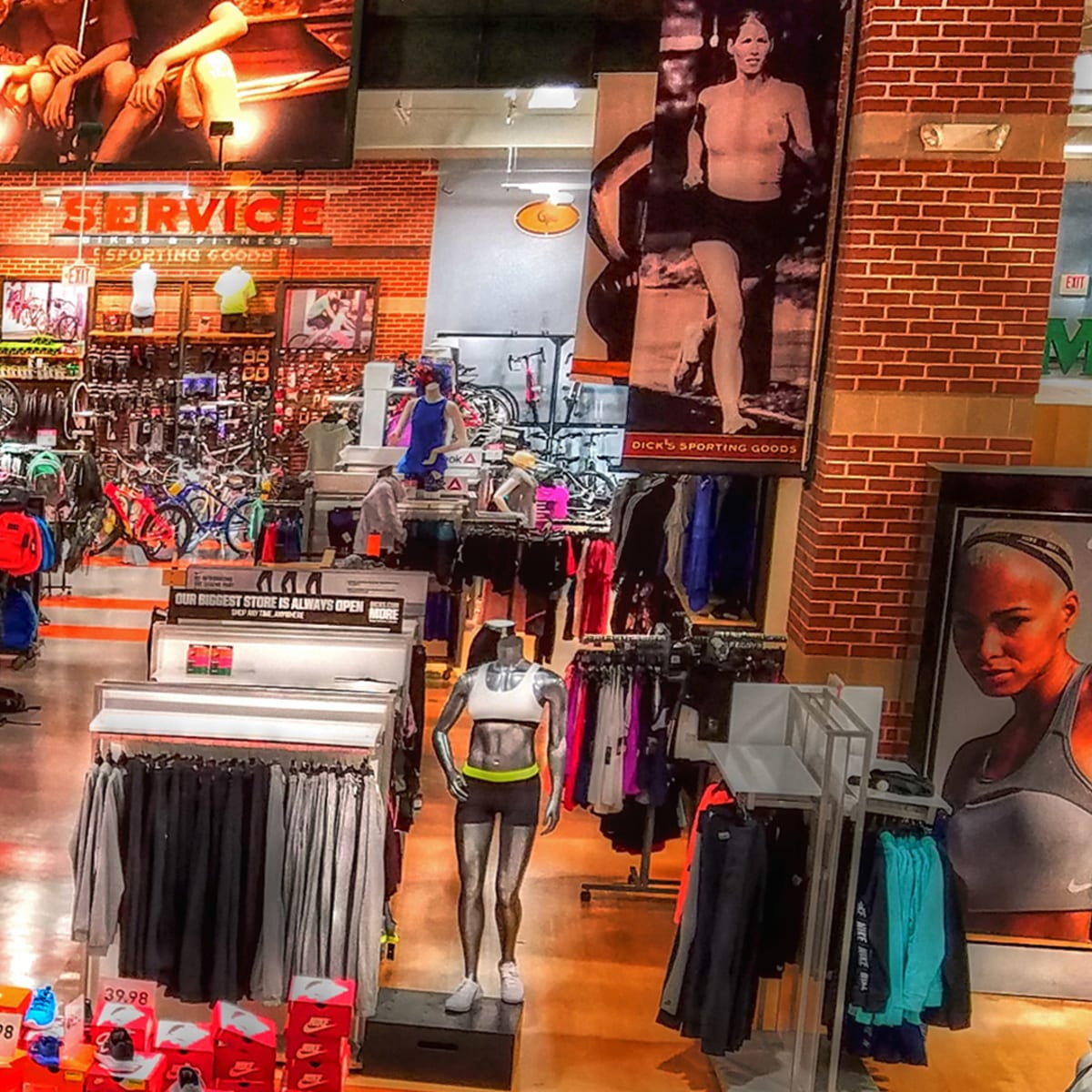 Nike sporting clearance goods