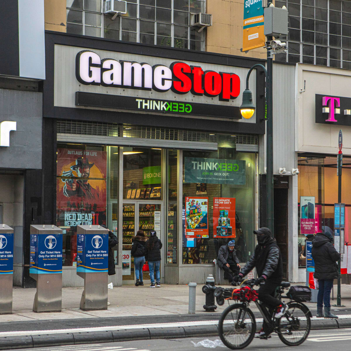 Analysts Don t See GameStop GME Turning a Profit Until FY 2025