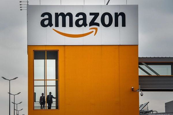 1. AmazonBrand value: $187.9 billionSector: TechCountry: U.S.Amazon remains in the top spot&nbsp;as the world's most valuable brand;&nbsp;the brand value&nbsp;increased by nearly 25% over 2018, according to the report.Photo:&nbsp;Philippe Huguen/AFP/Getty