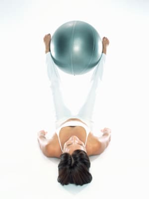 Just because you want to beef up or slim down doesn’t mean you need to let the health clubs treat you like a dumbbell. Be a smart consumer and remember to follow these few tips when looking for a health club to join. Photo Credit: Getty Images