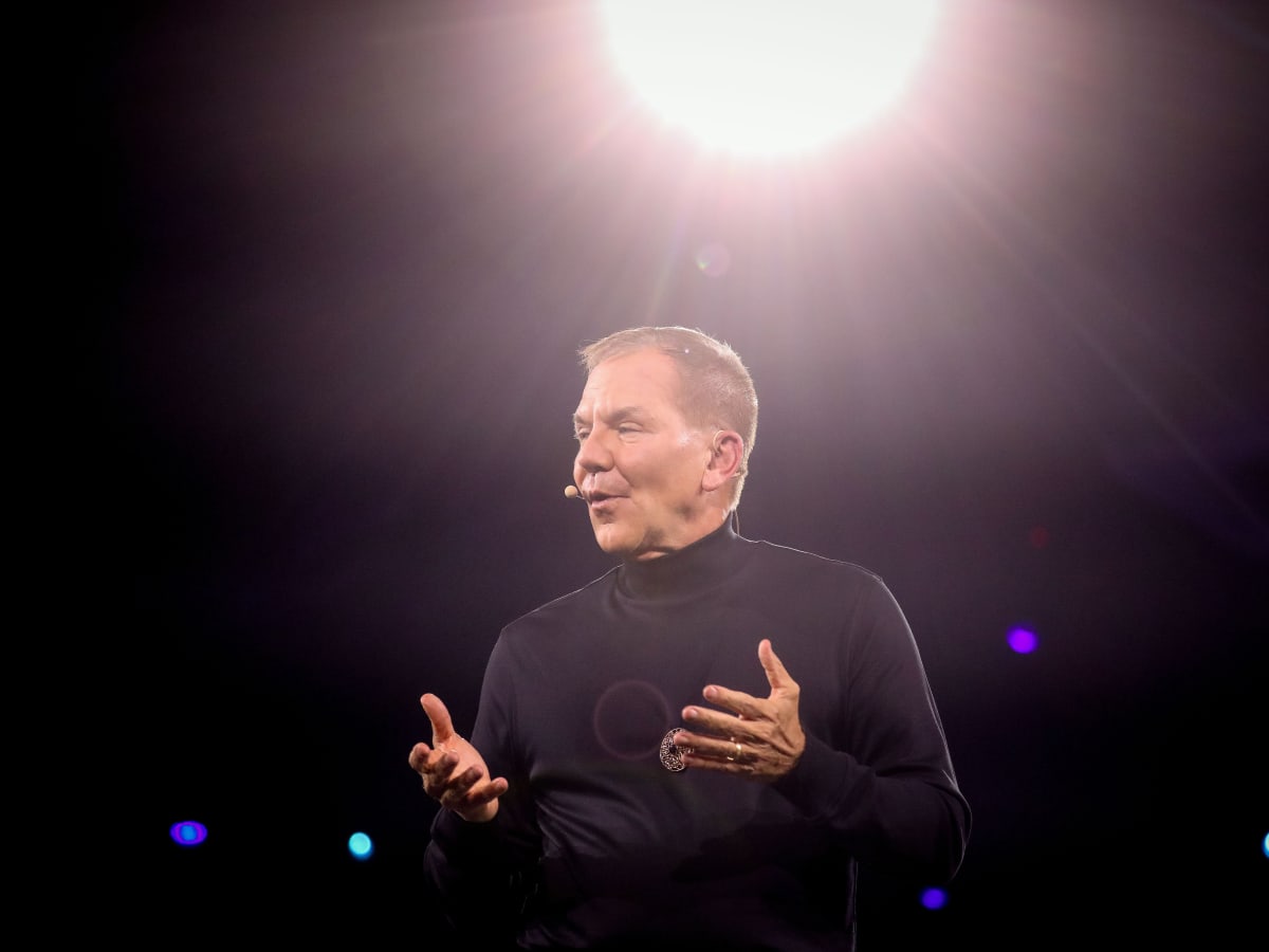 Man who made $100M on Black Monday now sets eyes on Bitcoin - TheStreet  Crypto: Bitcoin and cryptocurrency news, advice, analysis and more