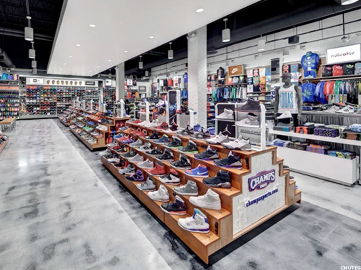 Foot Locker Transforming Its Stores as It Seeks to Keep Sales on Fire -  TheStreet