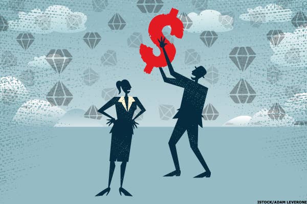The Diamond Ceiling: Women CEOs Aren't Hauling in Gaudy Pay Packages Like  Male Peers - TheStreet