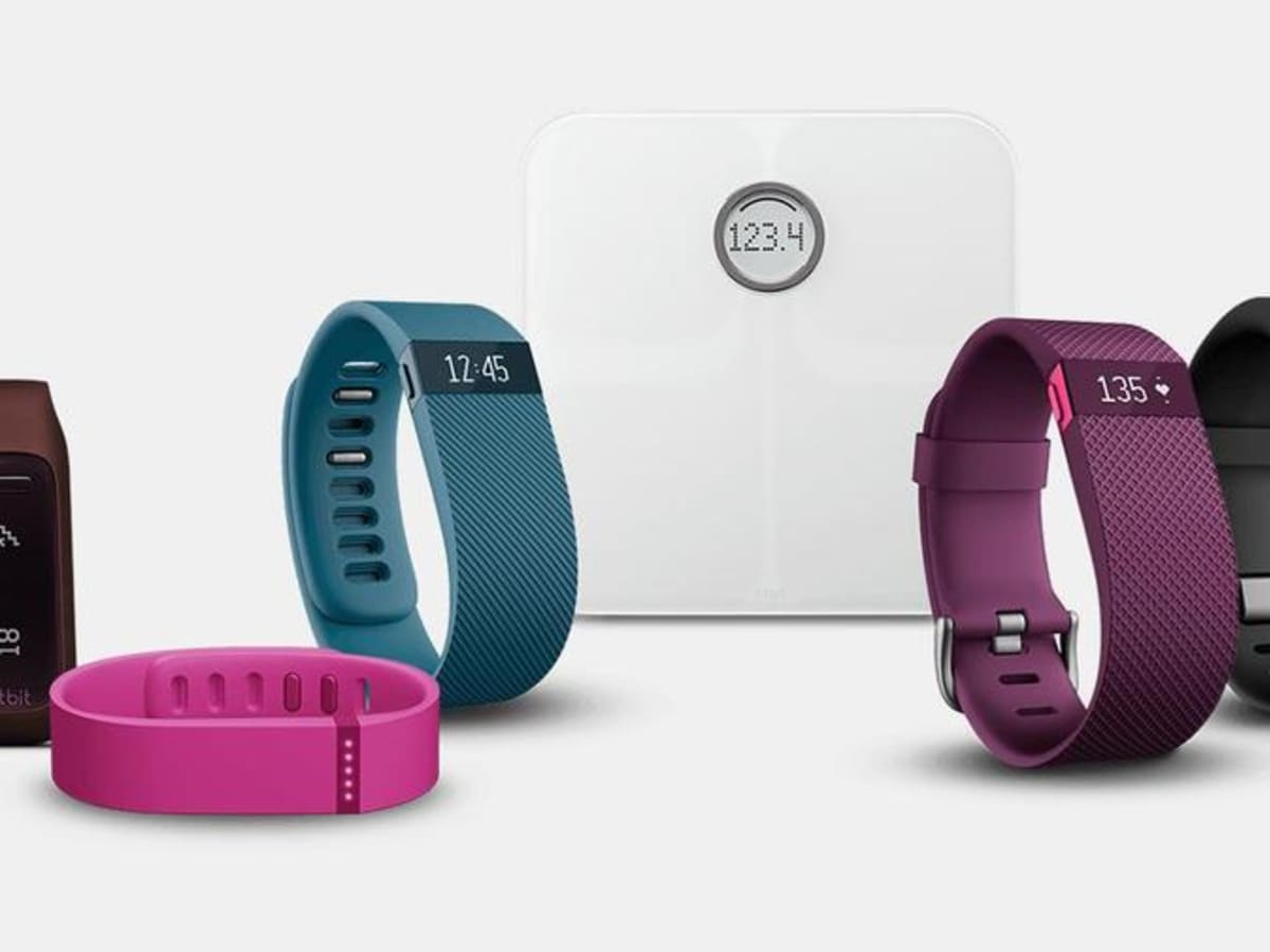 Fitness производитель. Шагомер Fitbit. Фитбит система. Fitbit s/p. Фитнес браслеты гаджеты для фитнеса.